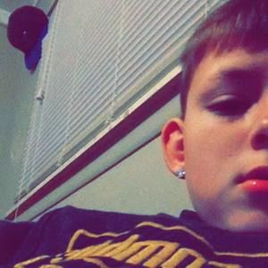 Meet your Posher, Travis